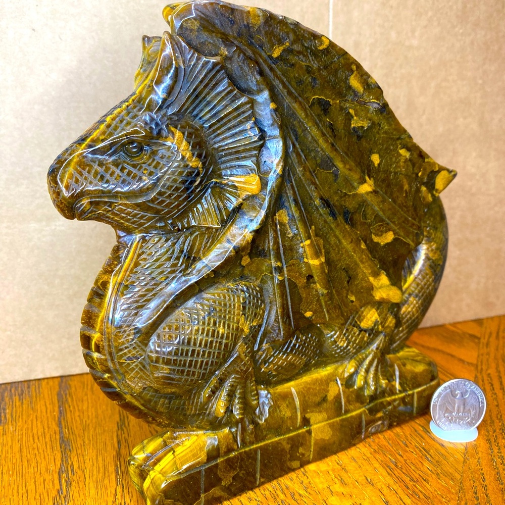 XL TIGER EYE HABD CARVED DRAGON